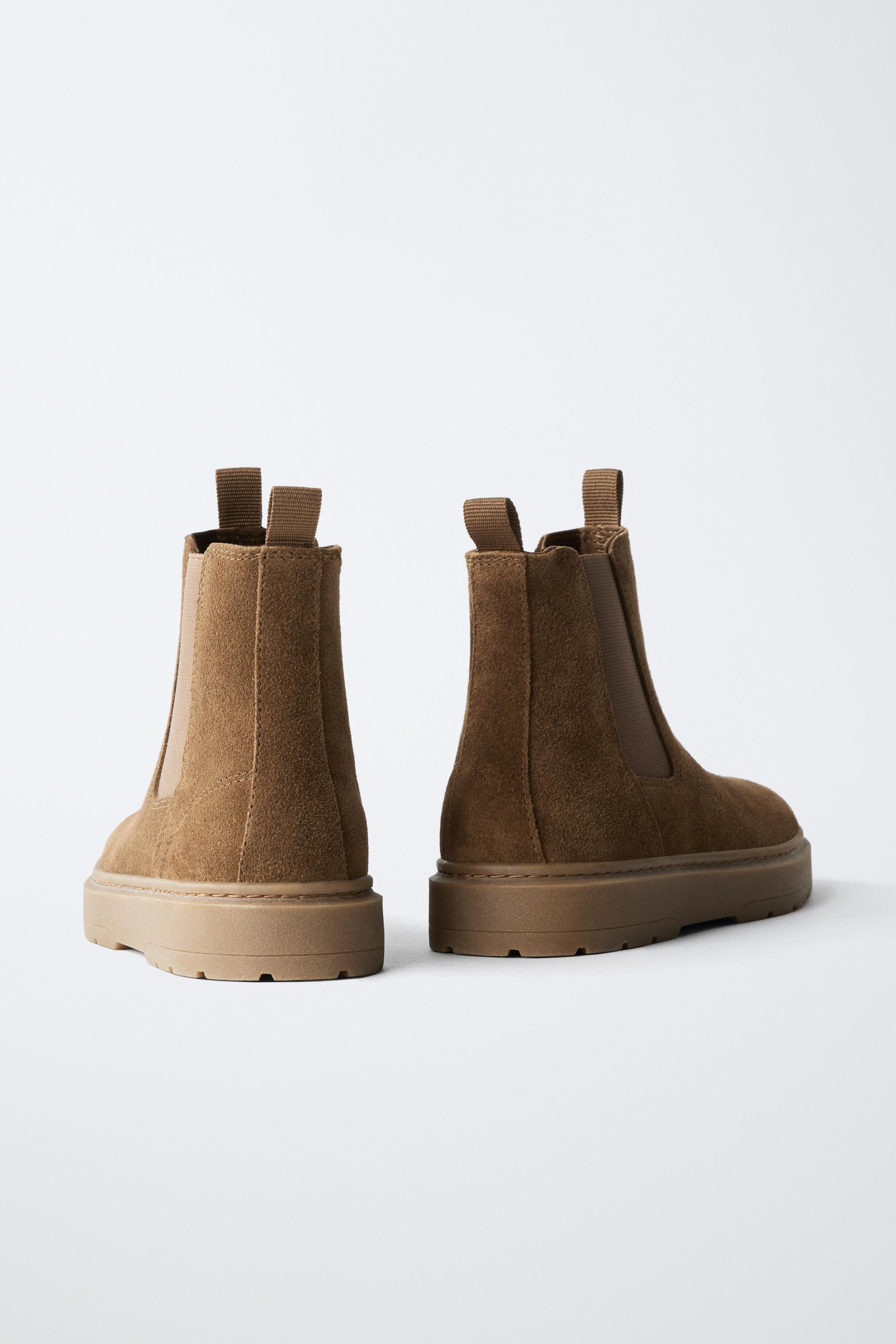 LEATHER CHELSEA BOOTS